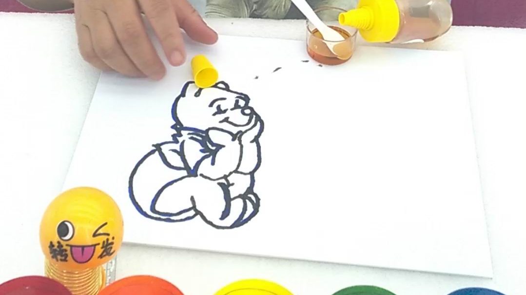 异想天开-减压绘画:迪斯尼 小熊维尼梦想蜂蜜